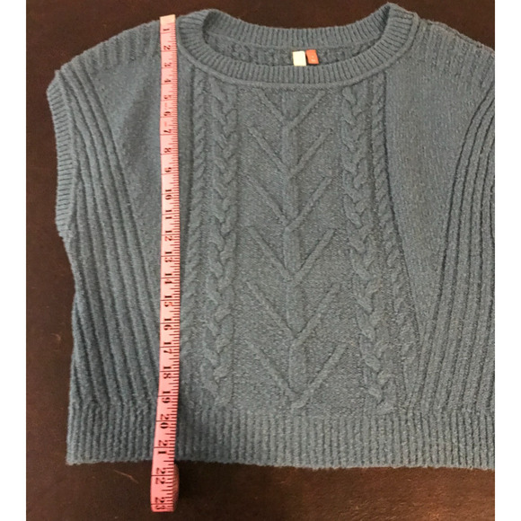 Anthropologie Pilcro Oversized Cable-Knit Sweater Tee - Size Medium - Picture 7 of 9